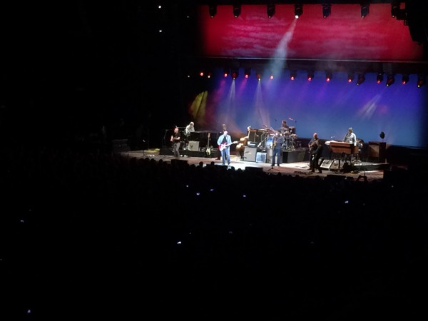 Concert: Ziggo Dome Double Shot Pt. 1: Mark Knopfler laat zijn rode fender weer spreken!